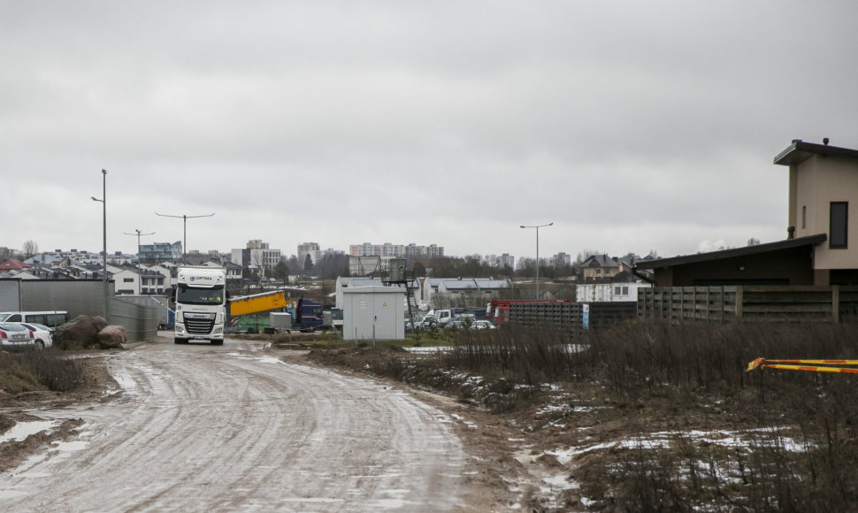 Sunkvežimiai Lubinų gatvėje