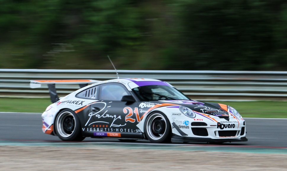 „Palanga Spa hotel by EMG Motorsport“ komandos „Porsche 911 GT3 Cup“