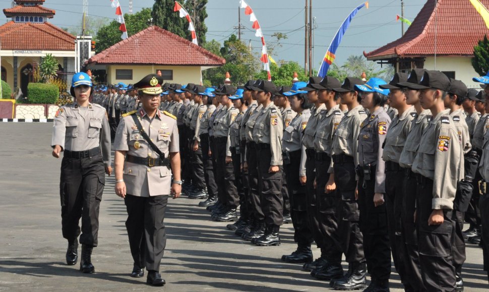 Policininkės Indonezijoje