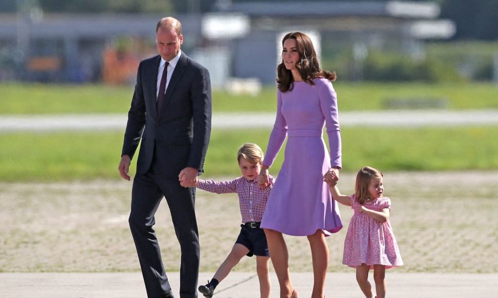 Princas Williamas ir Kembridžo hercogienė Catherine su vaikais Charlotte ir George'u