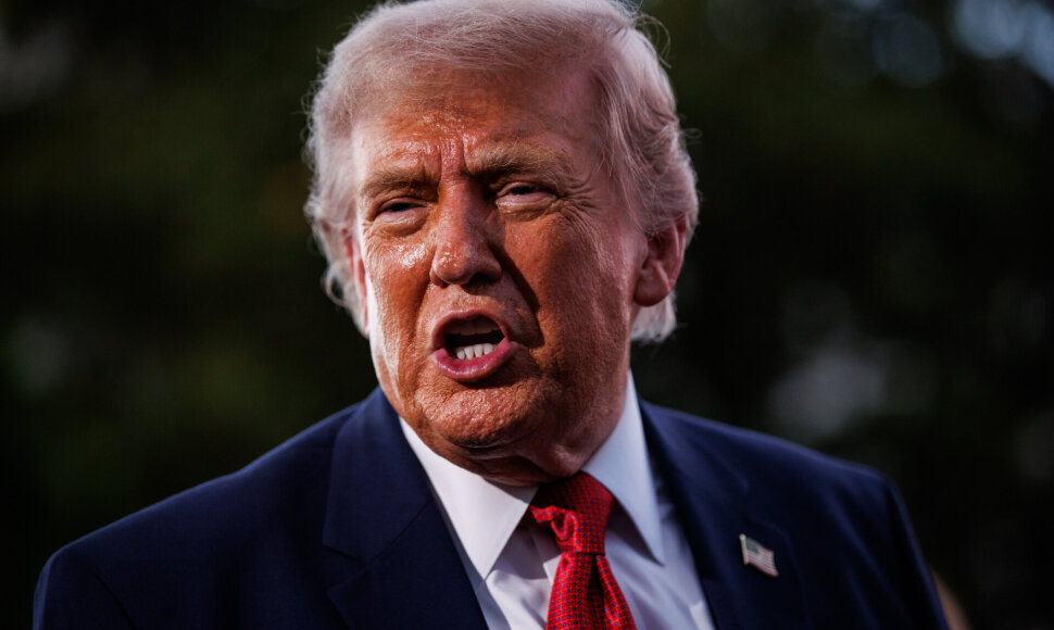 D. Trumpas / Samuel Corum - Pool via CNP / picture alliance / Consolidated News Photos