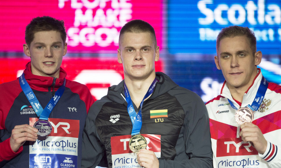 Danas Rapšys iškovojo auksą 200 m laisvuoju stiliumi. Antras buvo Duncanas Scottas (kairėje), trečias – rusas Michailas Vekoviščevas.