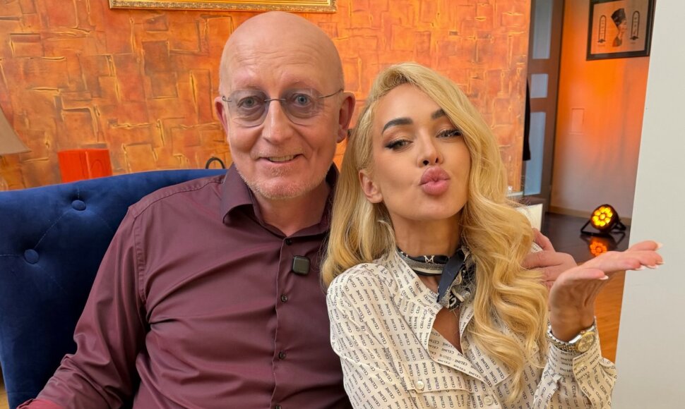 Arūnas Valinskas, Oksana Pikul