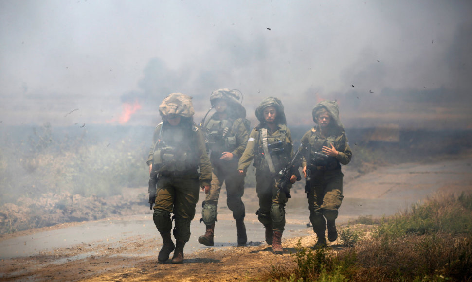 Izraelio kariai prie sienos su Gazos Ruožu