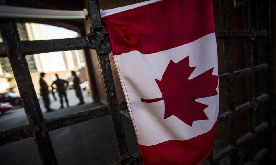 Kanada gedi po išpuolio Otavoje