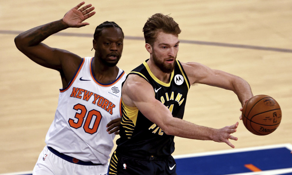 Domantas Sabonis ir Julius Randle'as