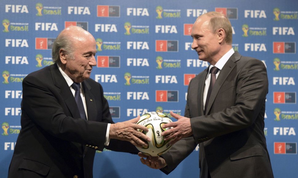 FIFA prezidentas Seppas Blatteris ir Rusijos prezidentas Vladimiras Putinas