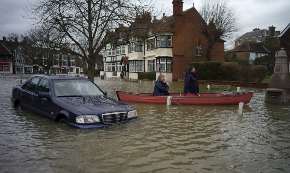 Potvynis Didžiojoje Britanijoje 