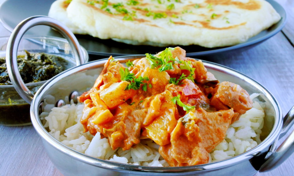 Indiškai ruošta vištiena su ryžiais