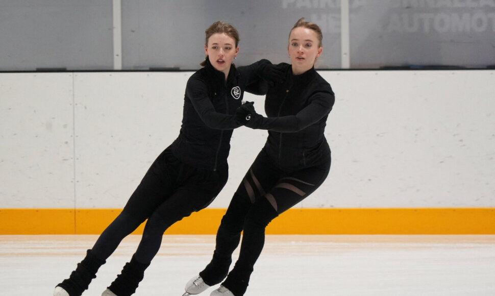 Emma Aalto ir Millie Colling 