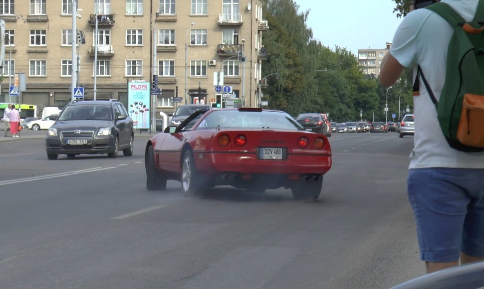 „Chevrolet Corvette“ avarija Vilniuje ir jos pasekmės