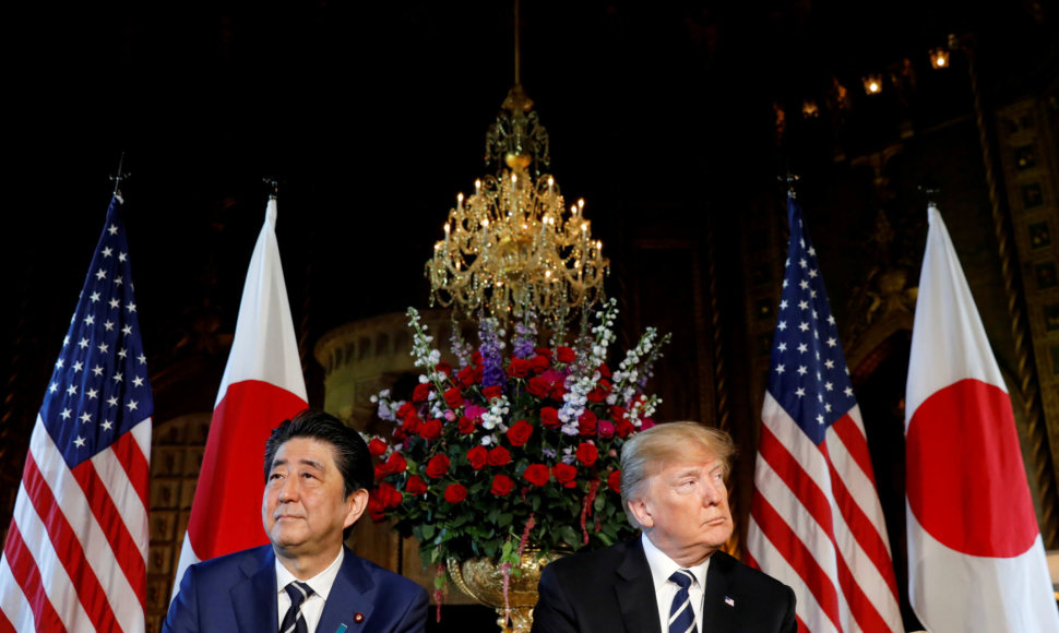 Shinzo Abe ir Donaldas Trumpas