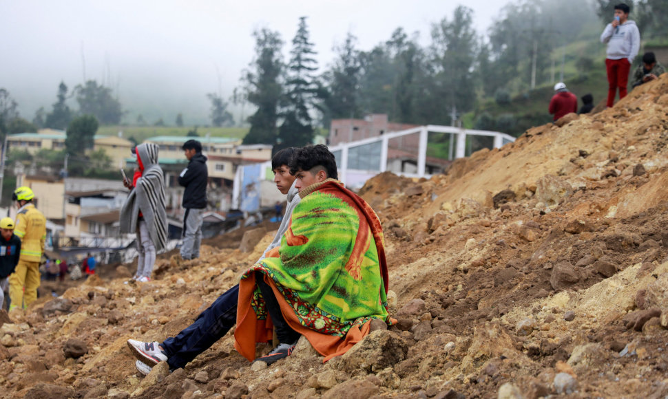 Nuslinkusi nuošliauža Ekvadore pasiglemžė mažiausiai 16 gyvybių