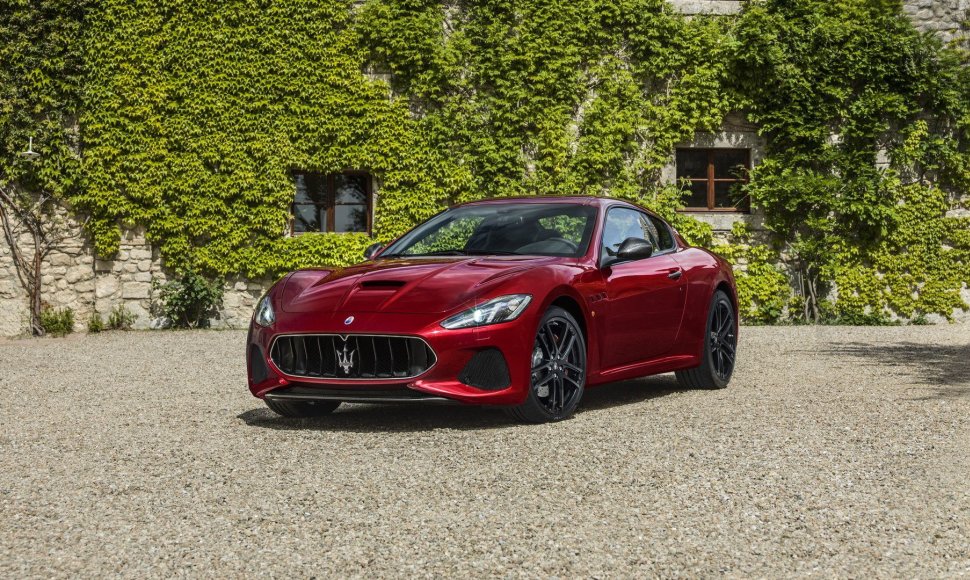 Atnaujintas „Maserati GranTurismo“