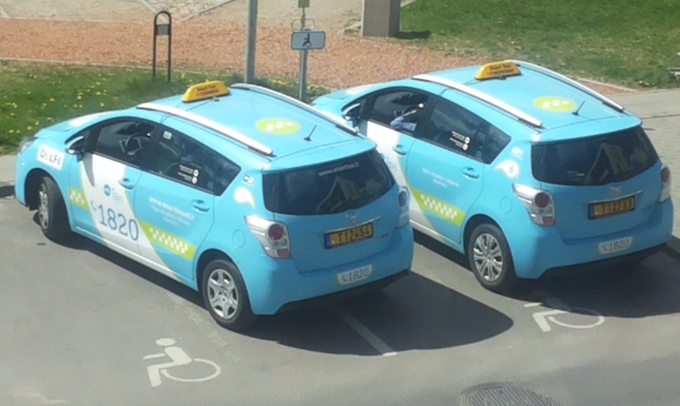 "Smart Taxi" neįgaliųjų vietose