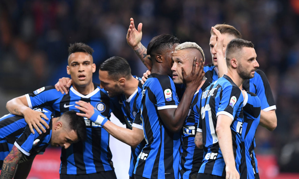 „Inter“ futbolininkai po pergalingo įvarčio