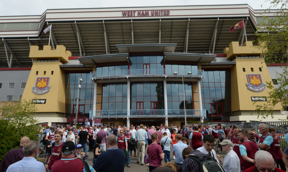 Su senuoju, „Upton Park“ stadionu, „West Ham“ atsisveikins antradienį