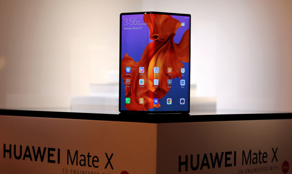 „Huawei Mate X“ telefonas