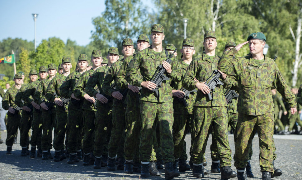  LDK Butigeidžio dragūnų bataliono nuolatinės privalomosios pradinės karo tarnybos kariai