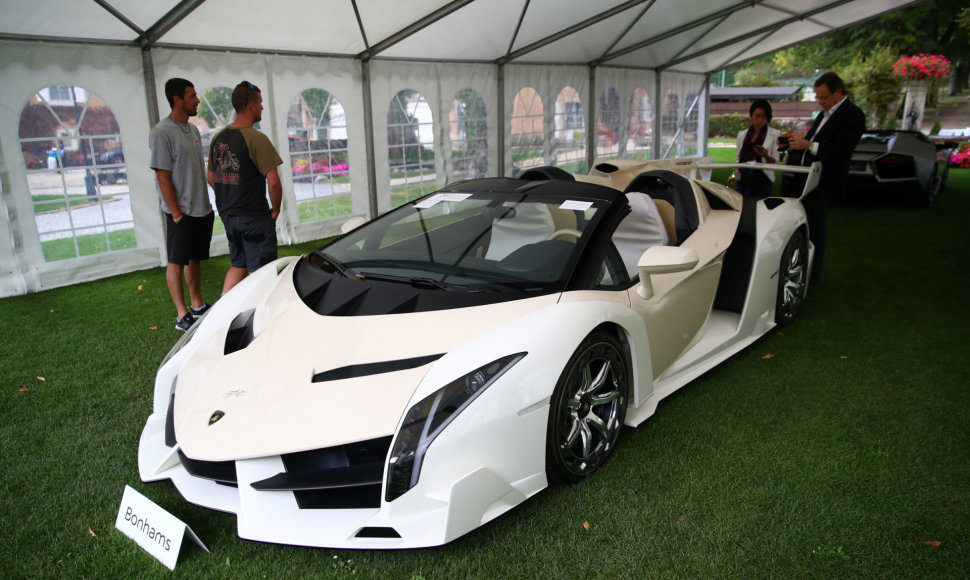 „Lamborghini Veneno Roadster“