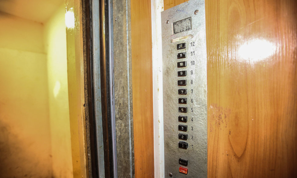 Sostinės Karoliniškių rajone atjungiami liftai