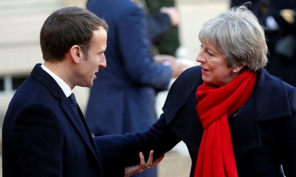 Emmanuelis Macronas ir Theresa May