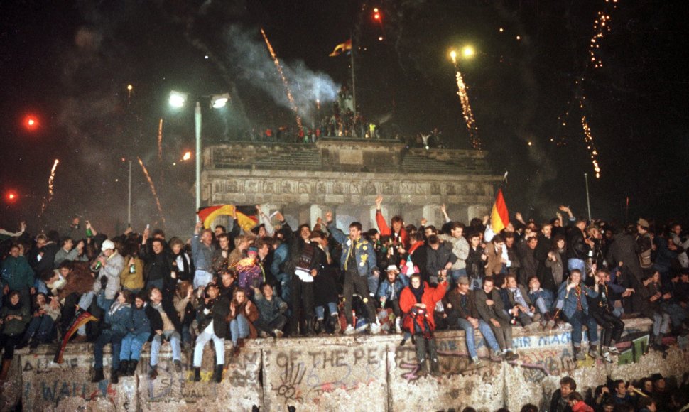 Berlyno sienos griovimas 1989 m.