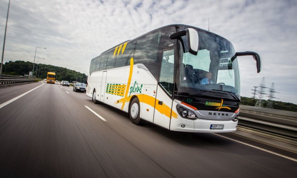 Tarpmiestinis autobusas