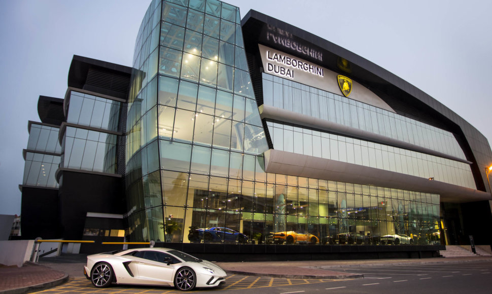 „Lamborghini“ atstovybė Dubajuje