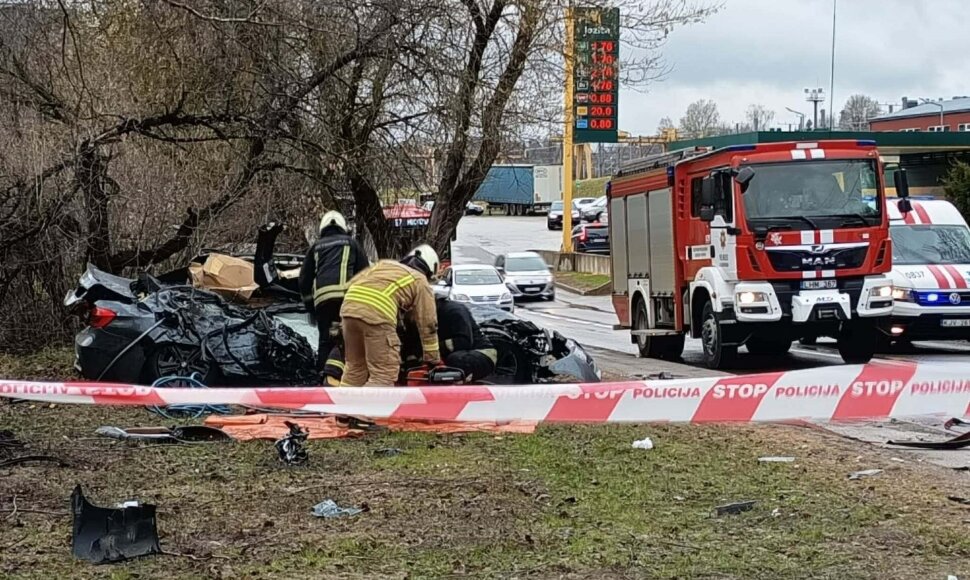 Avarija Vilniuje, Pramonės gatvėje