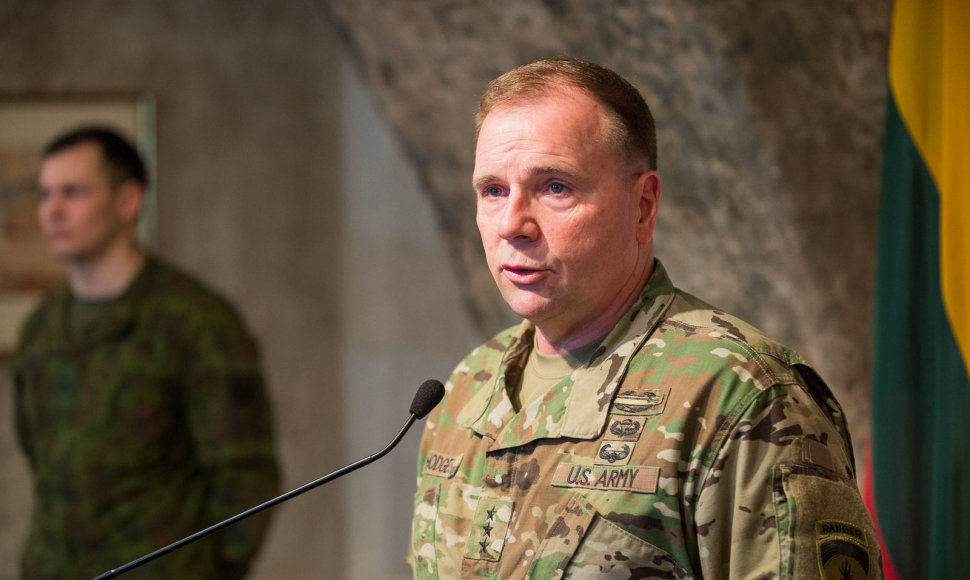 JAV sausumos pajėgų Europoje vado spaudos konferencija