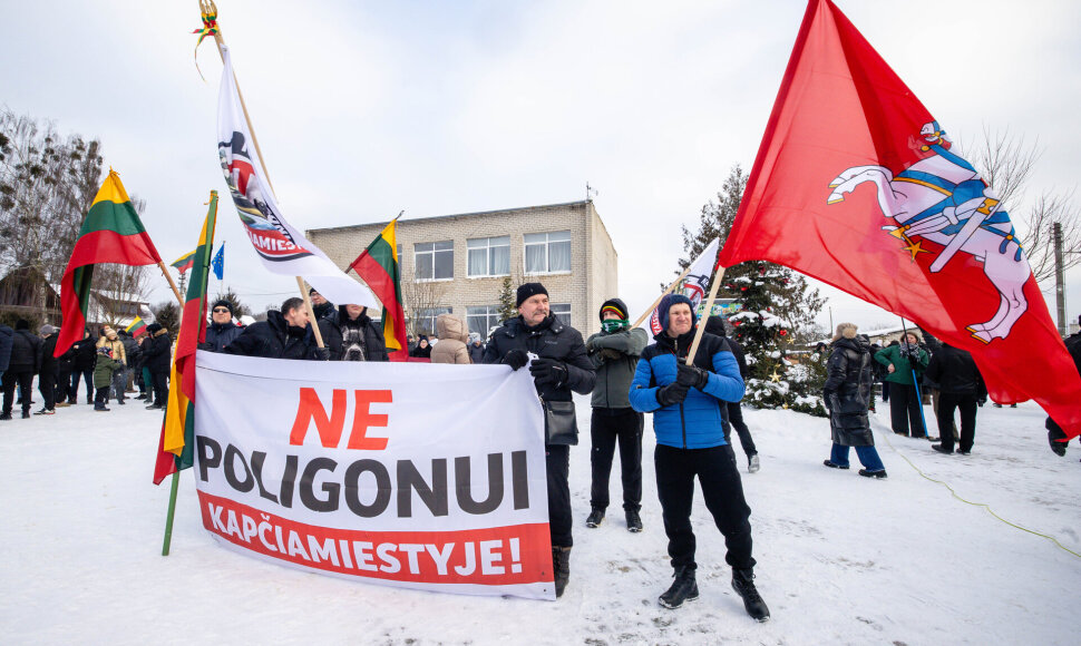 Akcijos „Kapčiamiestis gyvenimui - ne poligonui!" tęsinys Kapčiamiesčio aikštėje