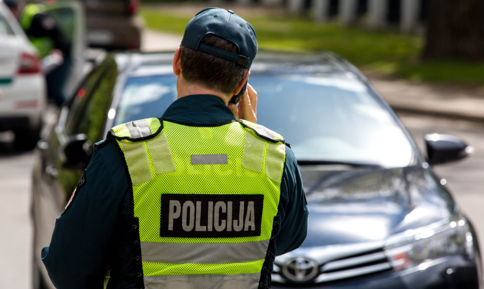 Policija