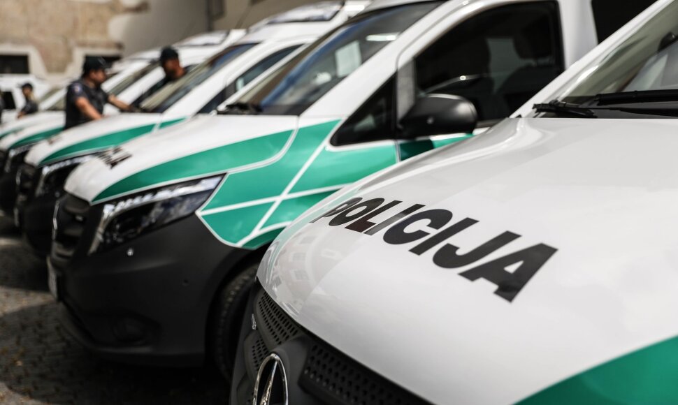 Lietuvos policija įsigijo Įsigijo 19 naujų reagavimo mikroautobusų &bdquo;Mercedes-Benz Vito&ldquo;