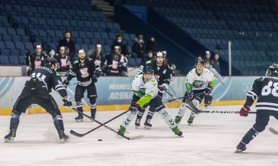 „Hockey Punks“ išvykoje 5:3 įveikė „Kaunas Hockey“ ekipą.