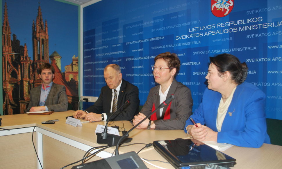 Sveikatos apsaugos ministro Vytenio Povilo Andriukaičio kvietimu Lietuvoje lankėsi Tiūringijos žemės socialinių reikalų, šeimos ir sveikatos apsaugos ministrė Heikė Taubert.