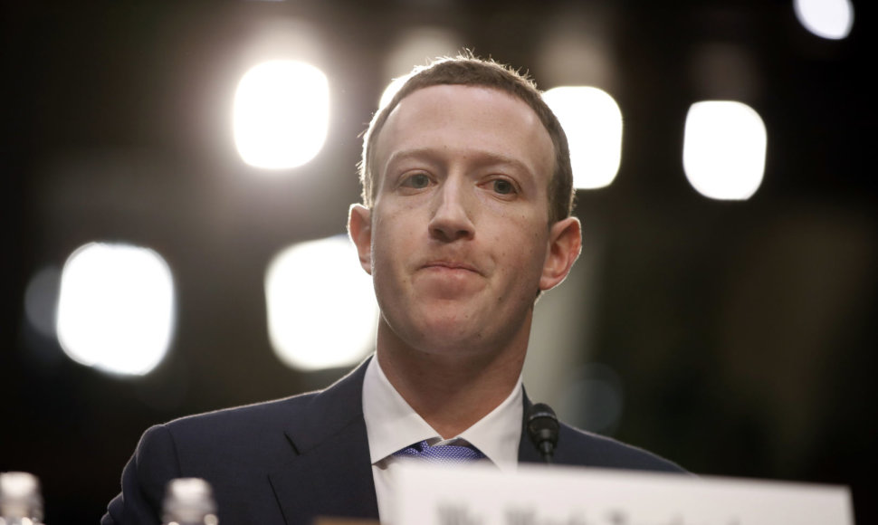 „Facebook“ vadovas Markas Zuckerbergas JAV Senate