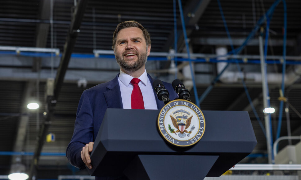J. D. Vance'as / Brett Johnsen / ZUMAPRESS.com