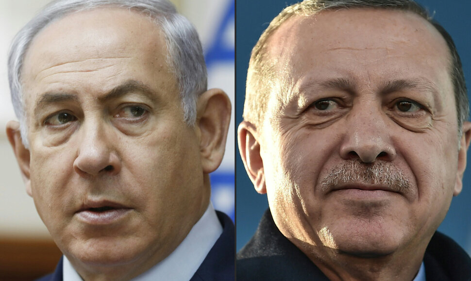 RONEN ZVULUN OZAN KOSE / AFP