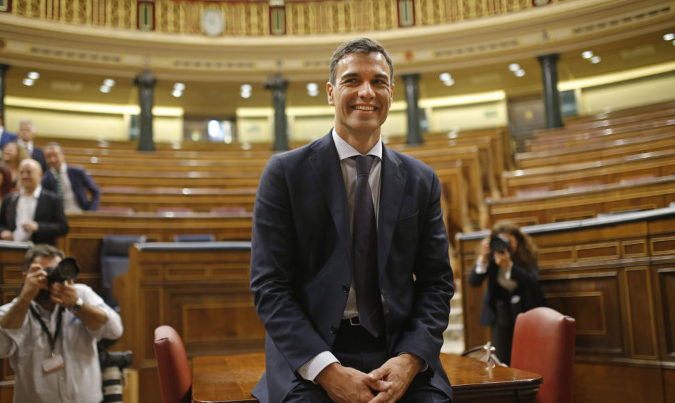 Ispanijos opozicijos lyderis Pedro Sanchezas perima šalies vyriausybės vairą