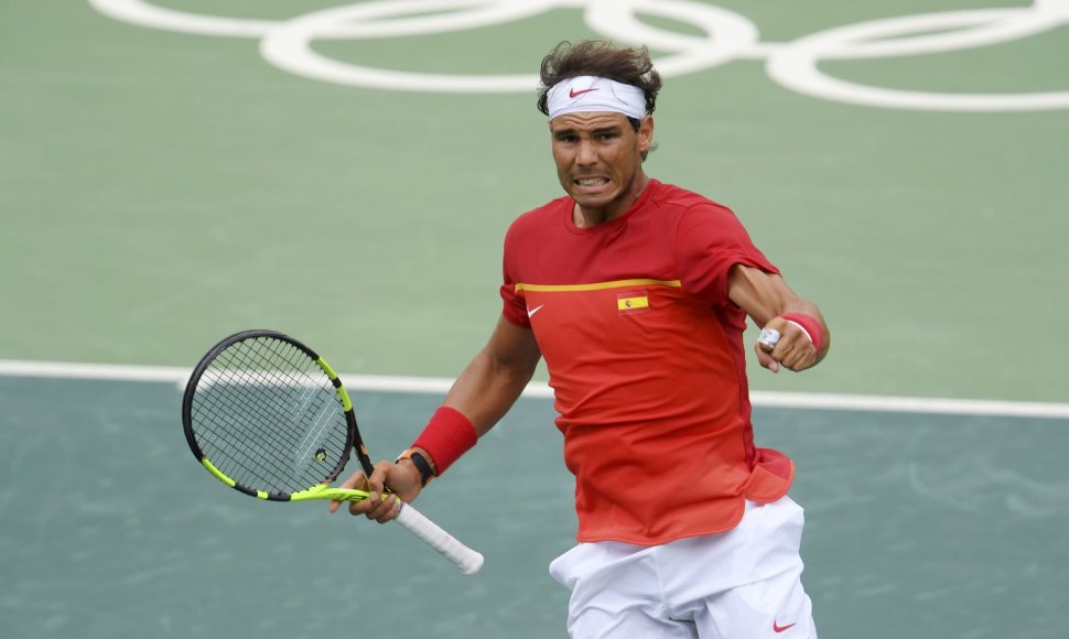 Rafaelis Nadalis oliminio teniso turnyro aštuntfinalyje patiesė Gillesą Simoną