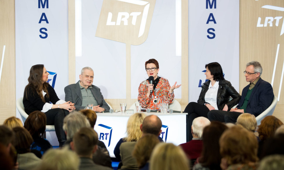 Diskusija „Pakeliui į Londoną: naujos galimybės lietuvių literatūrai“