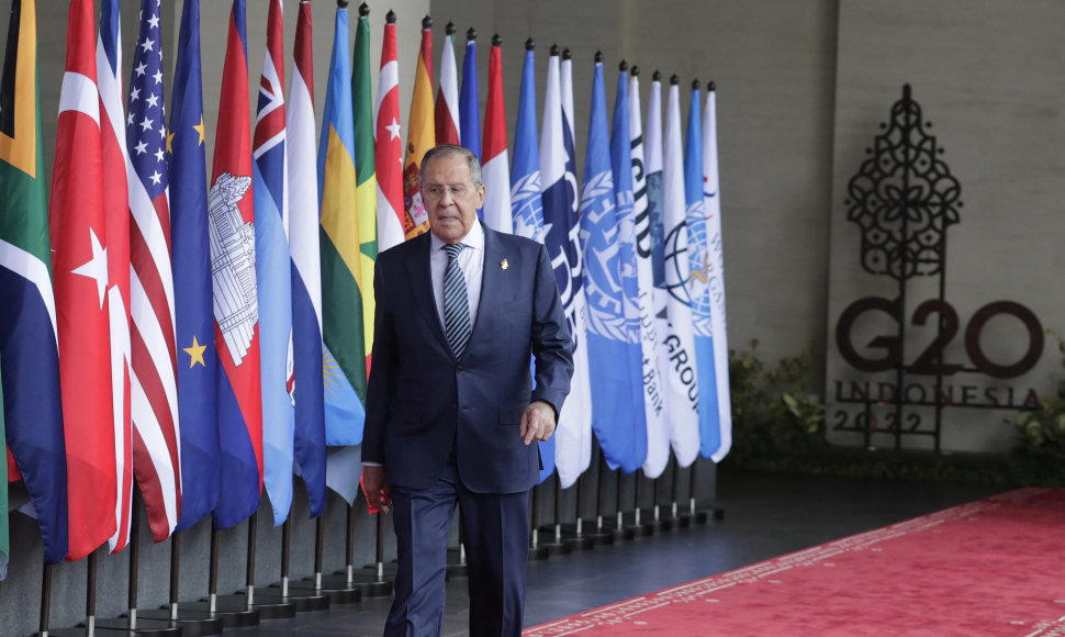 Rusijos užsienio reikalų ministras Sergejus Lavrovas G20 samite Indonezijoje  MIT/