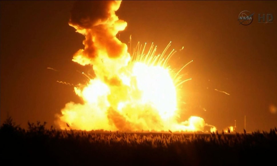 Raketos „Antares“ sprogimas