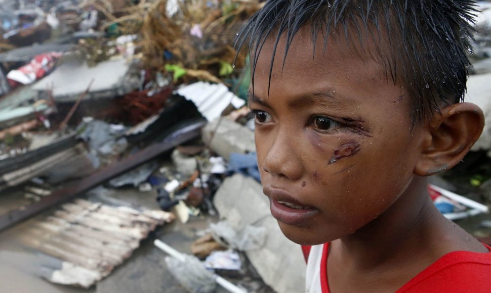 Filipinų Taklobano miestas, nusiaubtas taifūno Haiyan