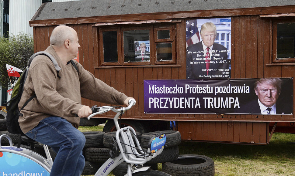 Varšuva baigia ruoštis Donaldo Trumpo vizitui