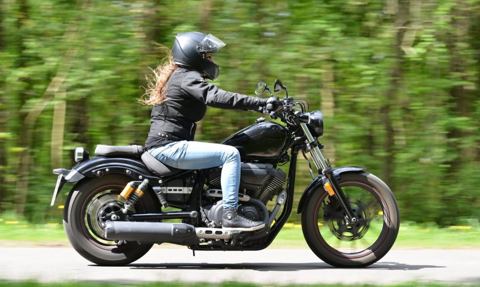 Rūta Baronaitė – motociklininkė, dirbanti pavežėja