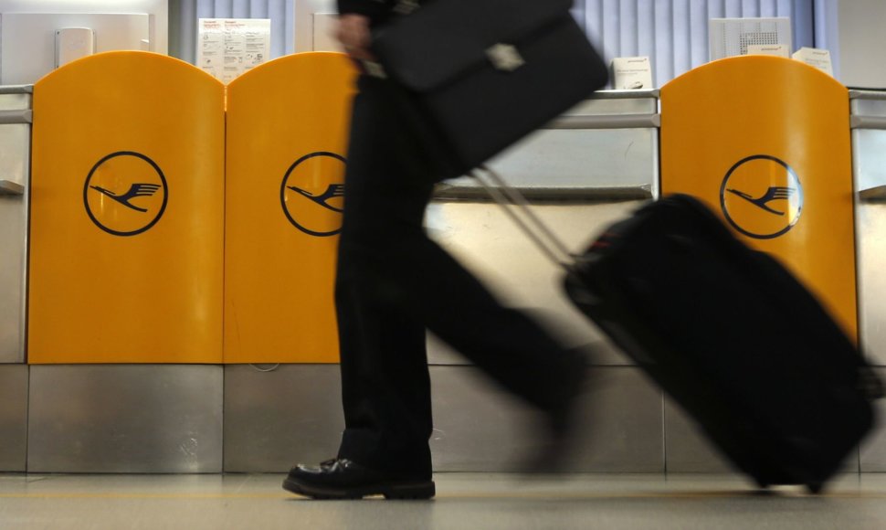 „Lufthansa“ dėl streiko atšaukė tūkstančius skrydžių.