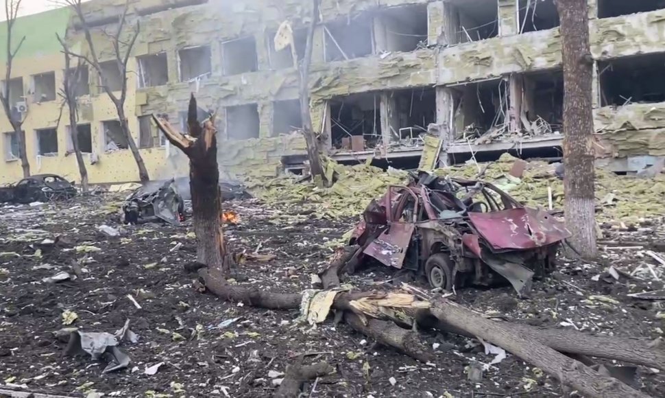 Mariupolyje subombarduota vaikų ligoninė