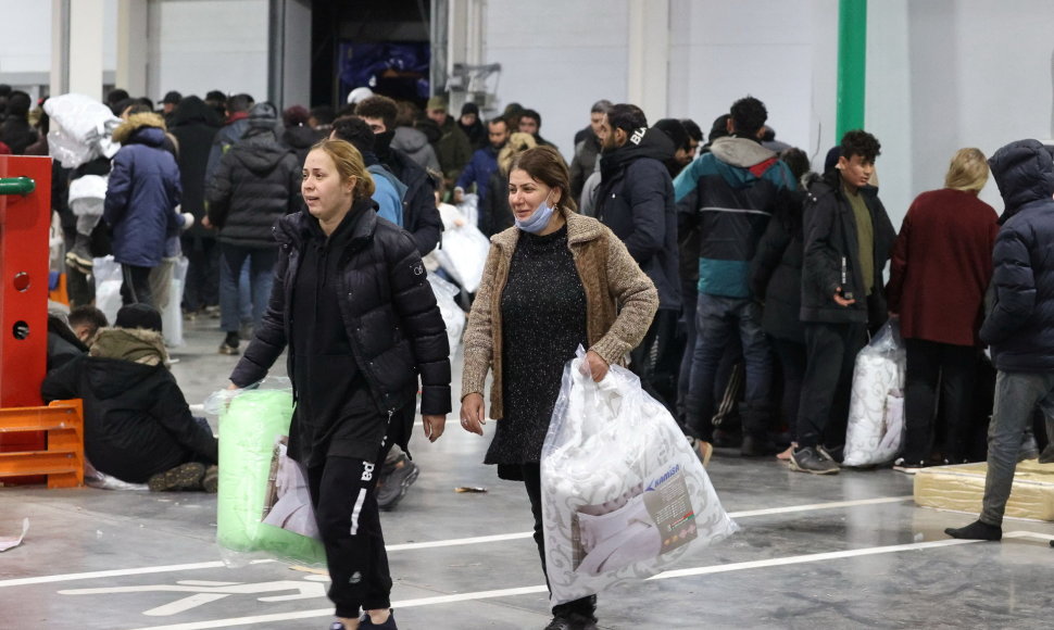 Migrantai logistikos centre Baltarusijoje